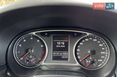 Хэтчбек Audi A1 2013 в 