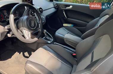 Хэтчбек Audi A1 2015 в 