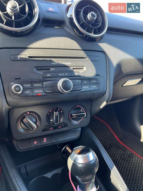 Хэтчбек Audi A1 2011 в Киеве