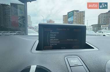 Хэтчбек Audi A1 2011 в 