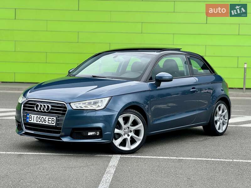 Хэтчбек Audi A1 2015 в 