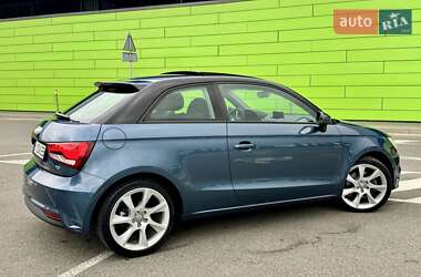 Хэтчбек Audi A1 2015 в 