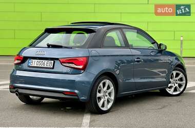 Хэтчбек Audi A1 2015 в 