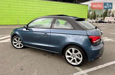 Хэтчбек Audi A1 2015 в 