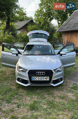 Хэтчбек Audi A1 2013 в 