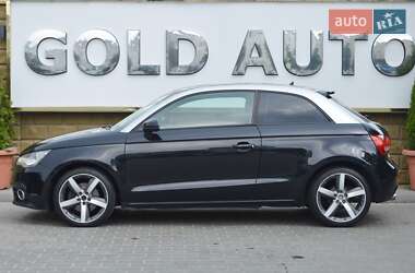 Хэтчбек Audi A1 2010 в 