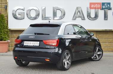 Хэтчбек Audi A1 2010 в 