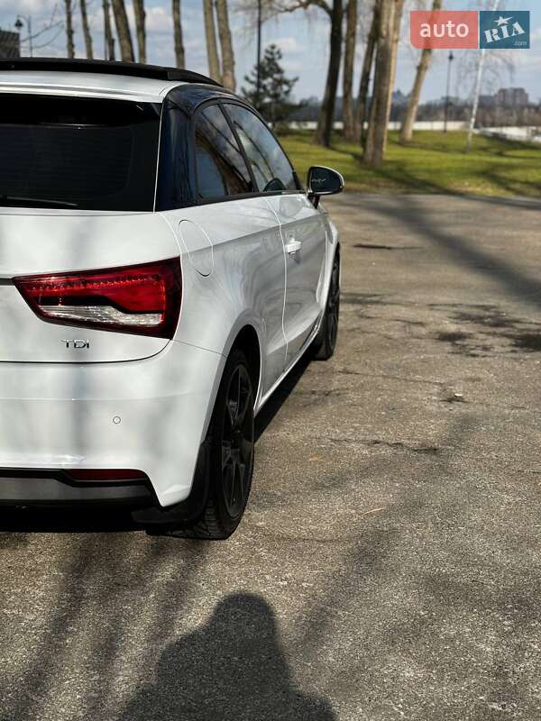 Хетчбек Audi A1 2015 в Києві фото 10 Хетчбек Audi A1 2015 в Києві