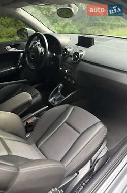 Хэтчбек Audi A1 2015 в 