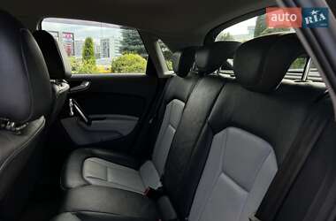 Хэтчбек Audi A1 2013 в 