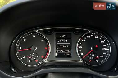 Хэтчбек Audi A1 2013 в 