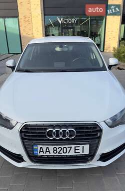 Хэтчбек Audi A1 2013 в 
