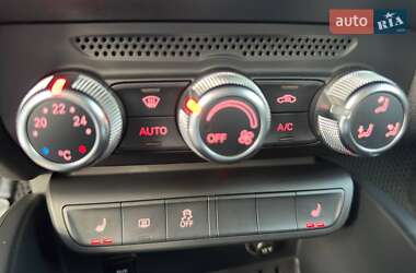 Хэтчбек Audi A1 2013 в 