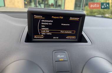 Хэтчбек Audi A1 2013 в 