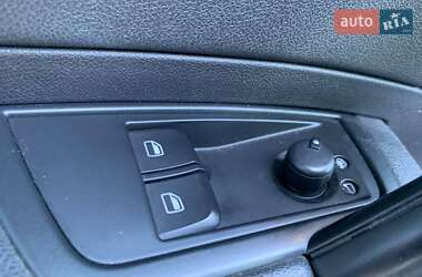 Хэтчбек Audi A1 2011 в 