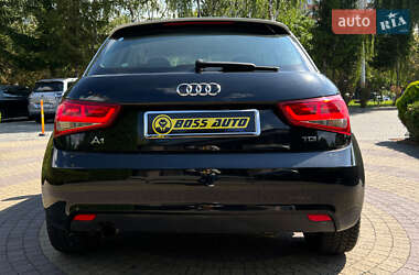 Хэтчбек Audi A1 2012 в 
