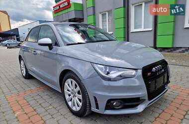 Хетчбек Audi A1 2012 в 
