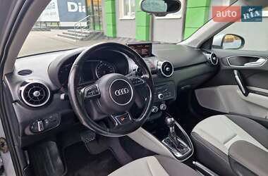 Хетчбек Audi A1 2012 в 