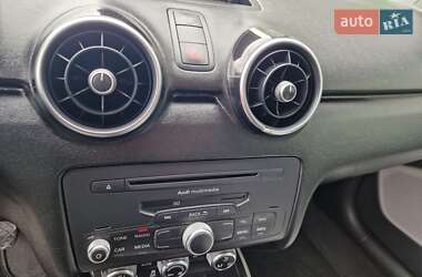 Хетчбек Audi A1 2012 в 