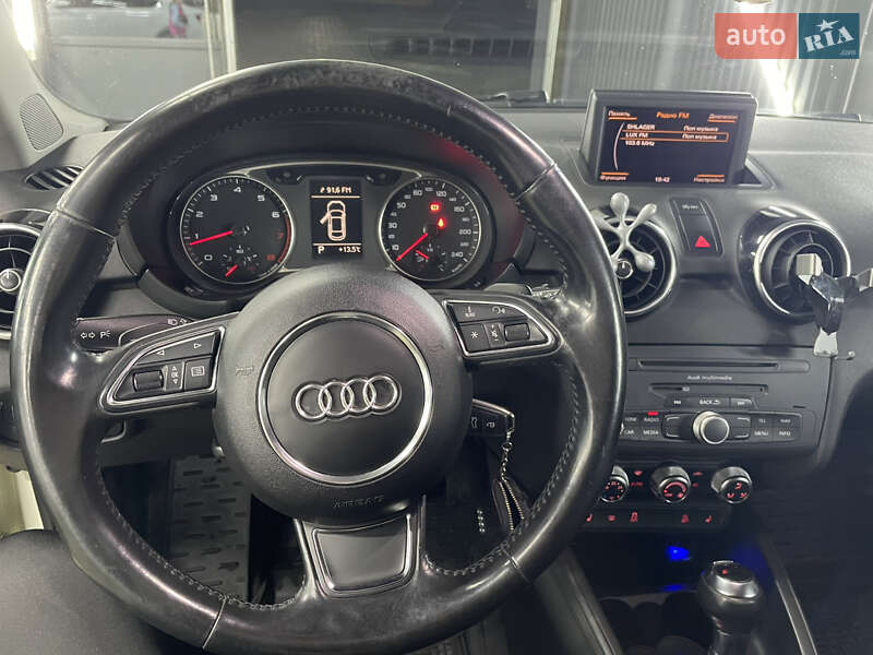 Хэтчбек Audi A1 2011 в Кривом Роге