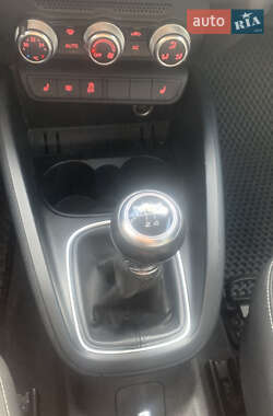 Хетчбек Audi A1 2012 в 