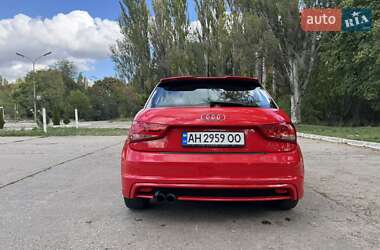 Хэтчбек Audi A1 2011 в 