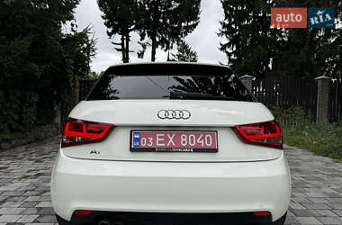 Хэтчбек Audi A1 2011 в 