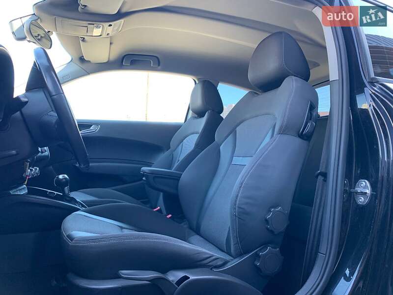 Хэтчбек Audi A1 2011 в Киеве