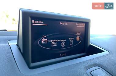 Хетчбек Audi A1 2011 в 