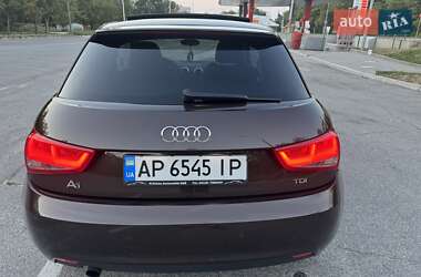 Хетчбек Audi A1 2012 в 