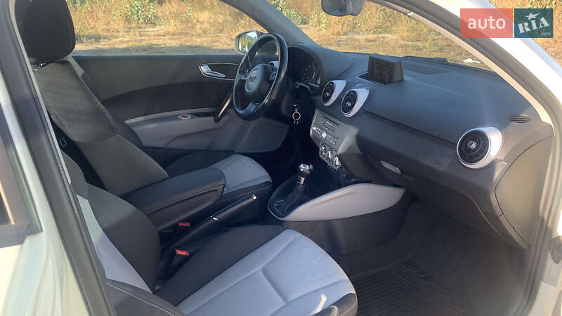 Хэтчбек Audi A1 2011 в Черкассах