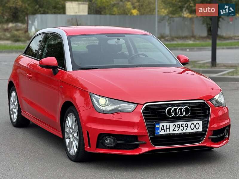 Хетчбек Audi A1 2011 в 