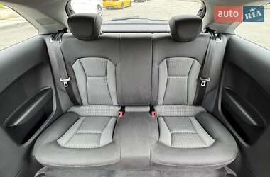 Хетчбек Audi A1 2011 в 