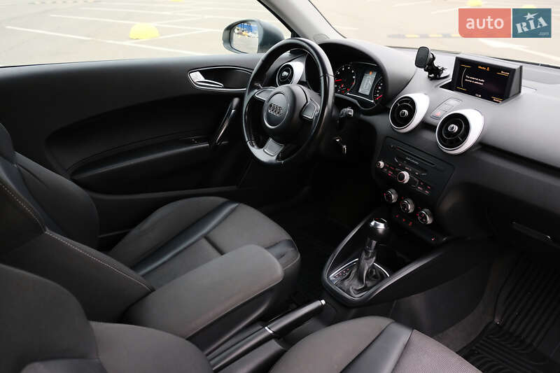 Хетчбек Audi A1 2010 в Києві