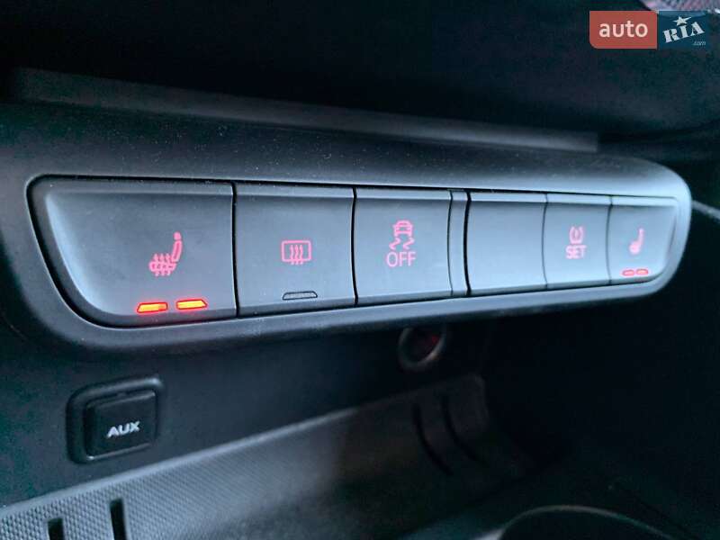 Хэтчбек Audi A1 2011 в Киеве фото 19 Хэтчбек Audi A1 2011 в Киеве