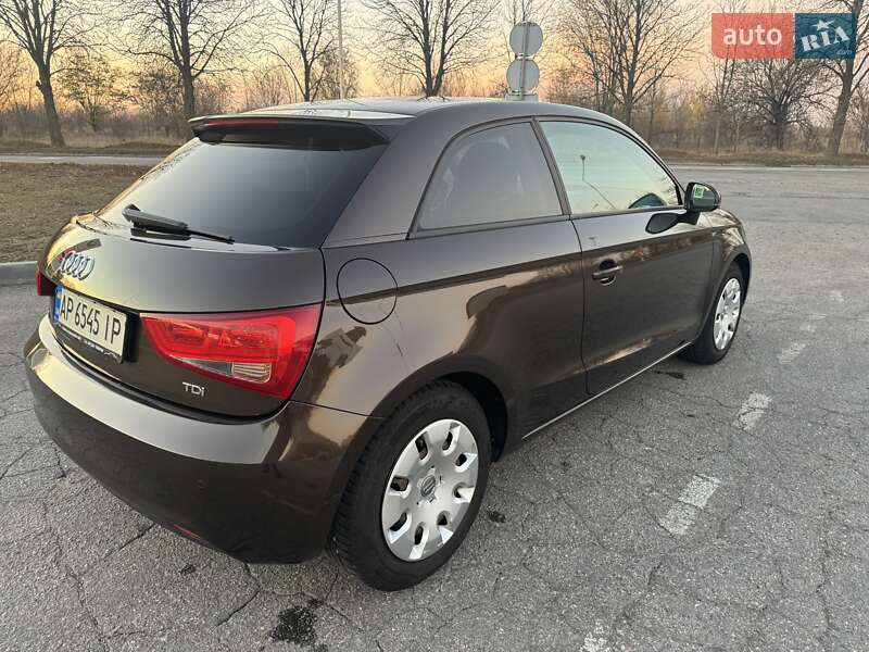 Хэтчбек Audi A1 2012 в Запорожье