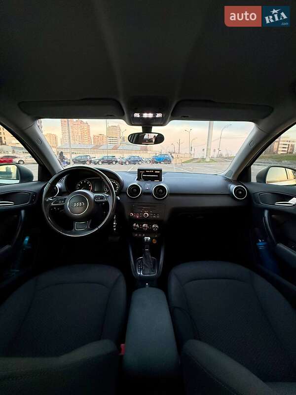 Хэтчбек Audi A1 2012 в Киеве