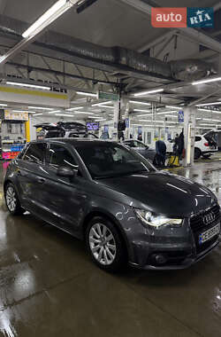 Хэтчбек Audi A1 2012 в Черновцах