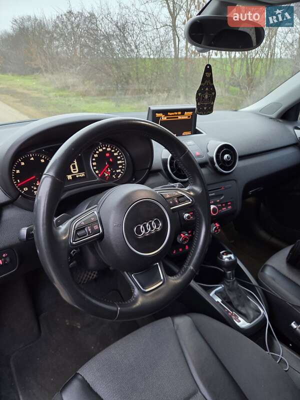 Хетчбек Audi A1 2010 в Києві