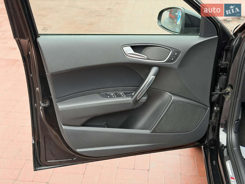 Хэтчбек Audi A1 2015 в Ровно