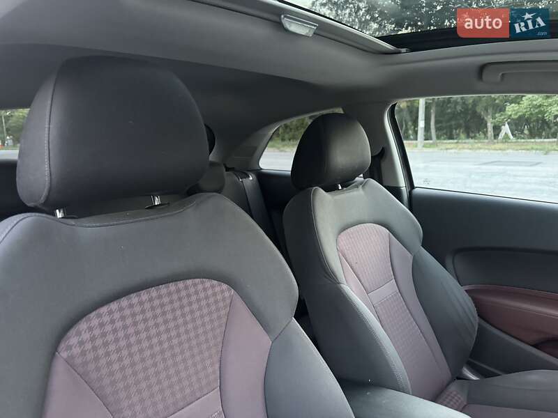 Хетчбек Audi A1 2012 в Запоріжжі