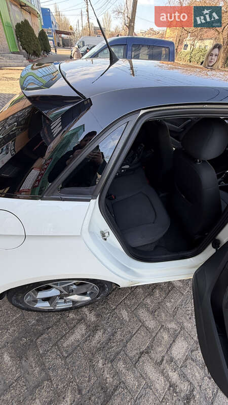 Хэтчбек Audi A1 2012 в Николаеве