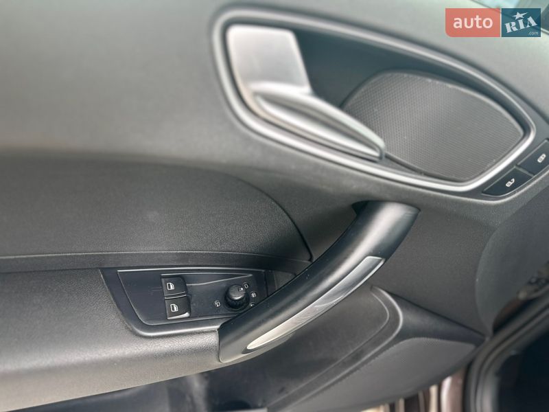 Хэтчбек Audi A1 2012 в Львове