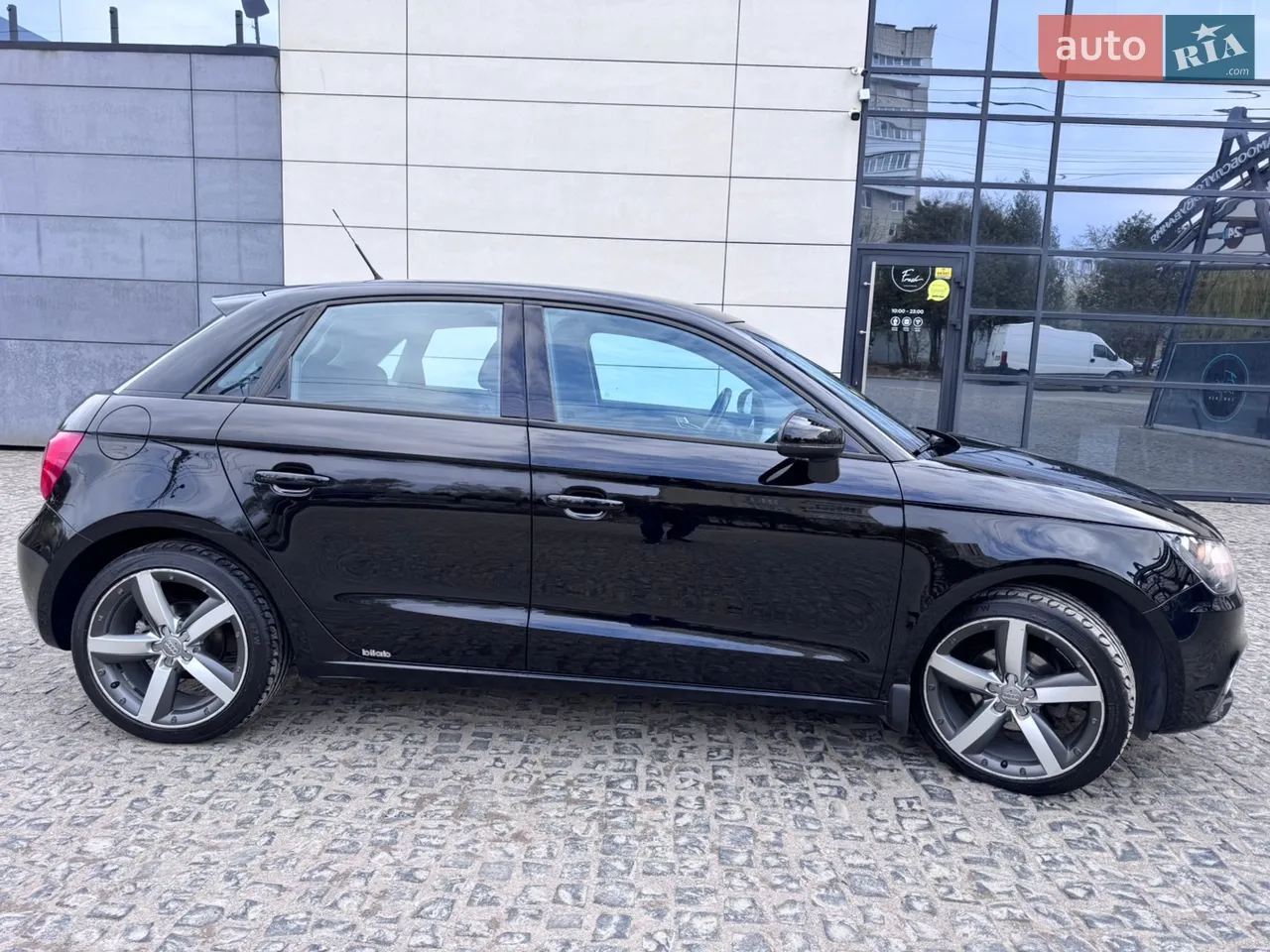 2017 Audi A1 - мініатюра 9