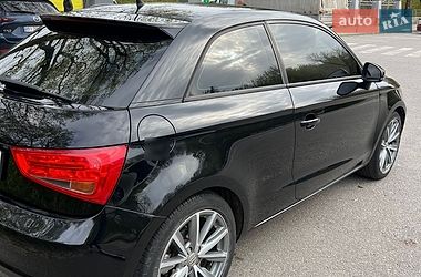 Хэтчбек Audi A1 2011 в Полтаве