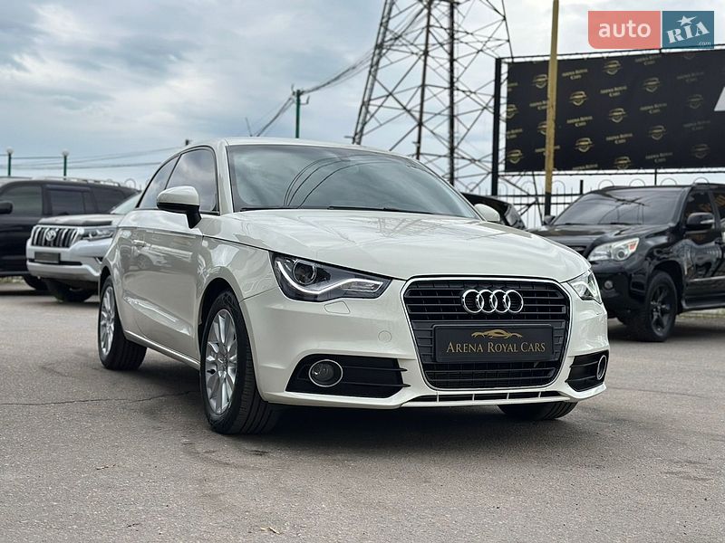 Хэтчбек Audi A1 2010 в Харькове