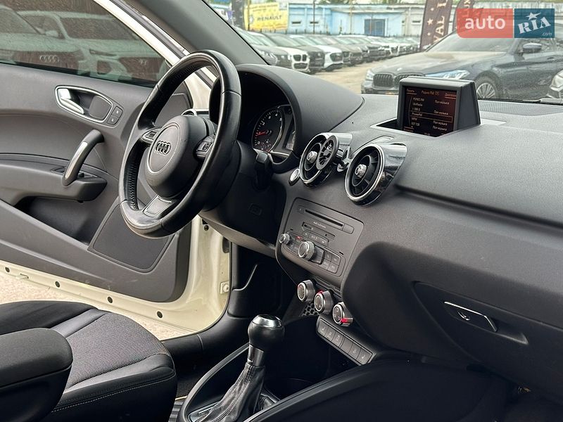 Хэтчбек Audi A1 2010 в Харькове