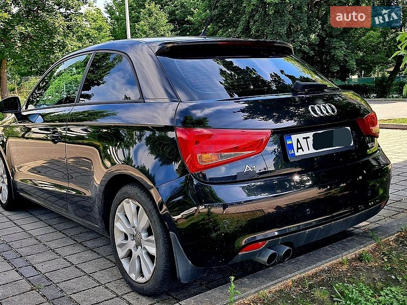 Хэтчбек Audi A1 2010 в Ивано-Франковске