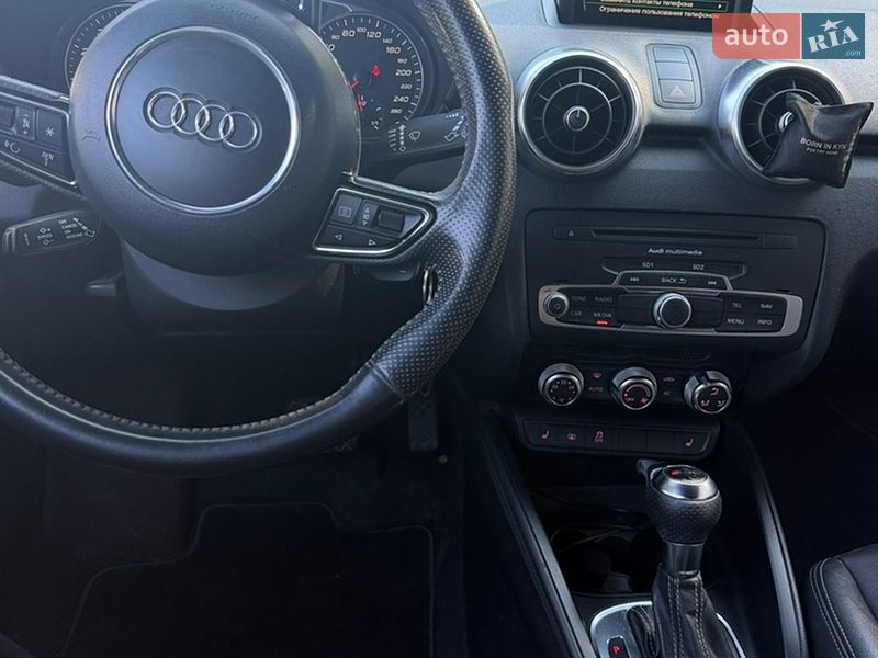 Хетчбек Audi A1 2011 в Дніпрі