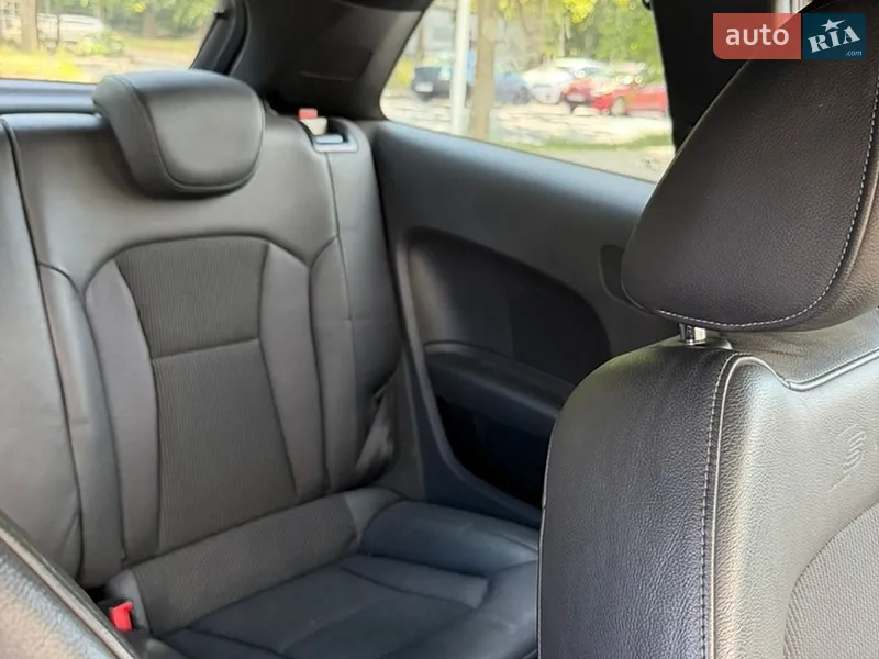 Audi A1 2011 VIN WAUZZZ8XXBB060973 фото оголошення 18 з 48